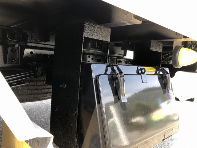 ダイナトラック パネルバン 保冷仕様 フルタイム4WD 950kg積載 須河車体 標準幅 10尺 全低床 リヤ4枚観音式扉 床板張り ラッシング2段(46枚目)