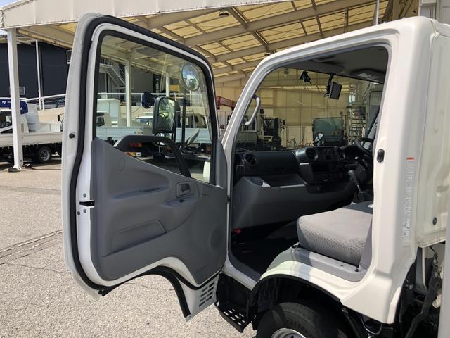 ダイナトラック パネルバン 保冷仕様 フルタイム4WD 950kg積載 須河車体 標準幅 10尺 全低床 リヤ4枚観音式扉 床板張り ラッシング2段(65枚目)