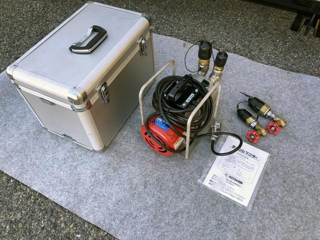 デュトロ 　移動電源車　明電舎イソノボデー製　三相３線　低電圧　２００ｋＶＡ　５５０Ａ　コマツ製ディーゼル発電機　ワイド　ロング　アドブルー不要（35枚目）