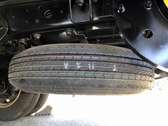 デュトロ 　移動電源車　明電舎イソノボデー製　三相３線　低電圧　２００ｋＶＡ　５５０Ａ　コマツ製ディーゼル発電機　ワイド　ロング　アドブルー不要（69枚目）