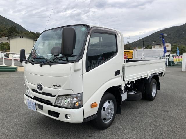 ダイナトラック 　平ボディ　３トン積載　４ナンバー　３．１ｍボディ　標準幅　１０尺　高床　木製あおり３方開　床板張り　アドブルー不要　６速ＭＴ（3枚目）