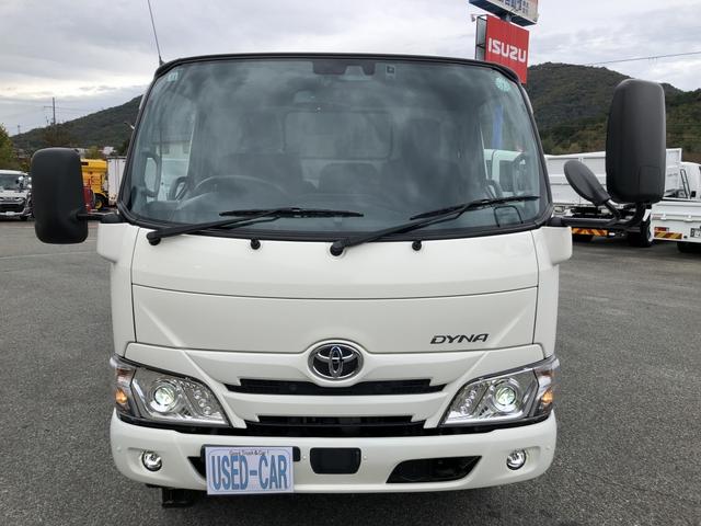 ダイナトラック 　平ボディ　３トン積載　４ナンバー　３．１ｍボディ　標準幅　１０尺　高床　木製あおり３方開　床板張り　アドブルー不要　６速ＭＴ（5枚目）