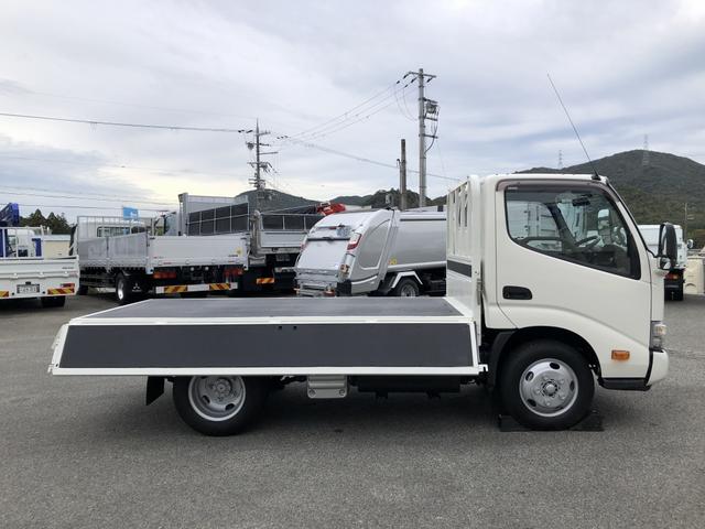 ダイナトラック 　平ボディ　３トン積載　４ナンバー　３．１ｍボディ　標準幅　１０尺　高床　木製あおり３方開　床板張り　アドブルー不要　６速ＭＴ（24枚目）