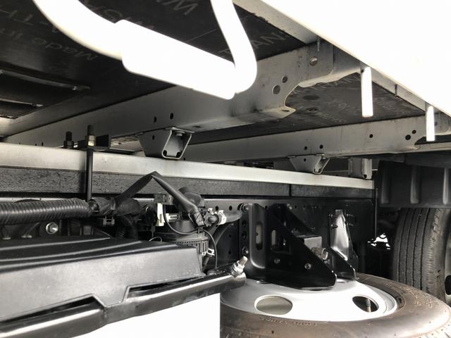 ダイナトラック 　平ボディ　３トン積載　４ナンバー　３．１ｍボディ　標準幅　１０尺　高床　木製あおり３方開　床板張り　アドブルー不要　６速ＭＴ（33枚目）