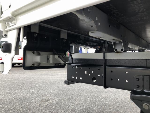 ダイナトラック 　平ボディ　３トン積載　４ナンバー　３．１ｍボディ　標準幅　１０尺　高床　木製あおり３方開　床板張り　アドブルー不要　６速ＭＴ（36枚目）