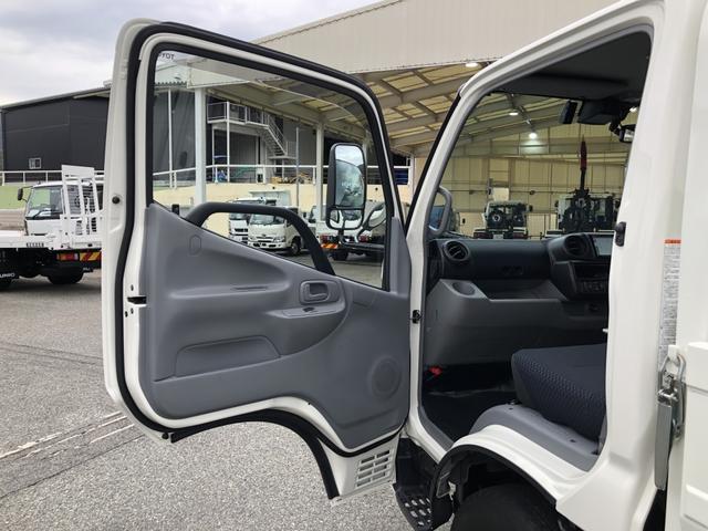 ダイナトラック 　平ボディ　３トン積載　４ナンバー　３．１ｍボディ　標準幅　１０尺　高床　木製あおり３方開　床板張り　アドブルー不要　６速ＭＴ（61枚目）