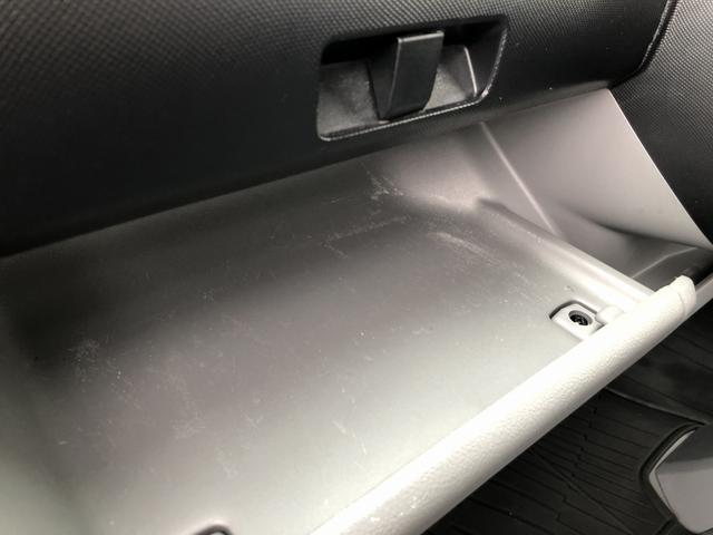 ダイナトラック 　平ボディ　３トン積載　４ナンバー　３．１ｍボディ　標準幅　１０尺　高床　木製あおり３方開　床板張り　アドブルー不要　６速ＭＴ（62枚目）