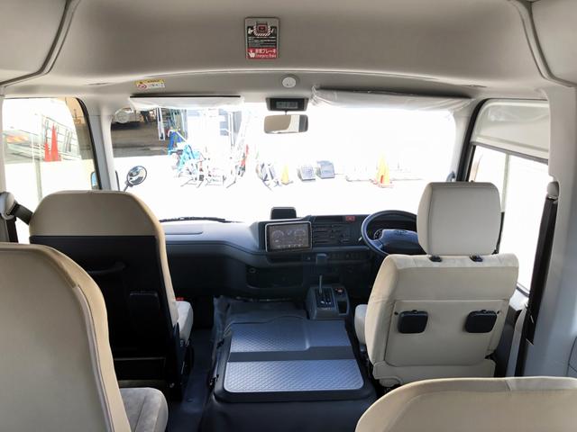 コースター 　マイクロバス　２７人乗り　ＬＸグレード　ロング　６速ＡＴ　自動スイング扉　全席シートベルト　トリコットシート　ラゲージスペース（23枚目）