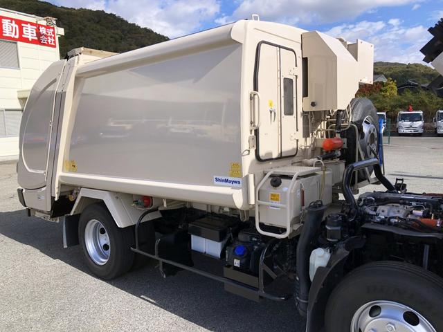 エルフトラック 　プレス式パッカー車　６．０ｍ３　新明和工業製　２９５０ｋｇ積載　連続積込　汚水タンク付　逆流防止装置　ワイド幅　１１尺ミドル　６速ＭＴ（37枚目）