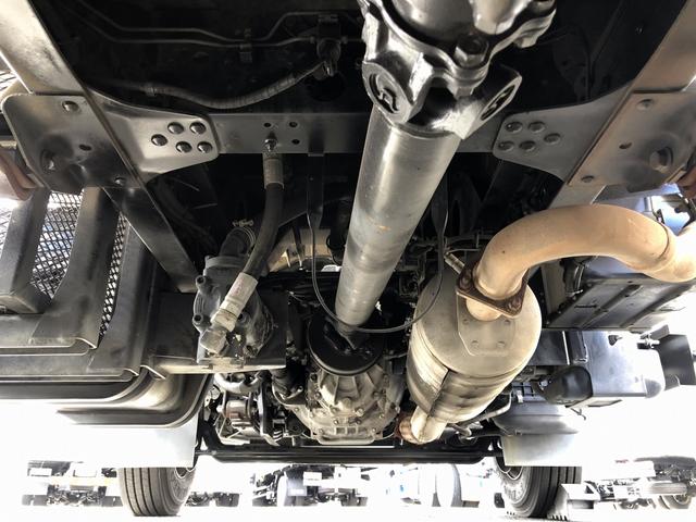 エルフトラック 　プレス式パッカー車　６．０ｍ３　新明和工業製　２９５０ｋｇ積載　連続積込　汚水タンク付　逆流防止装置　ワイド幅　１１尺ミドル　６速ＭＴ（47枚目）