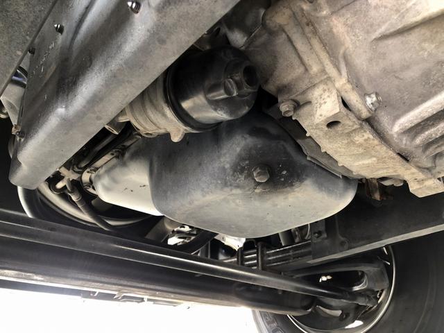 エルフトラック 　プレス式パッカー車　６．０ｍ３　新明和工業製　２９５０ｋｇ積載　連続積込　汚水タンク付　逆流防止装置　ワイド幅　１１尺ミドル　６速ＭＴ（49枚目）