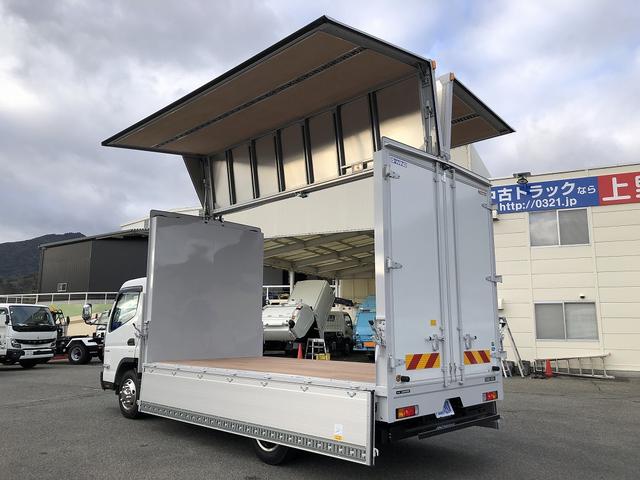 キャンター 　アルミウイング　４．０５ｔ積載　ワイド幅　ロング　全低床　１７５馬力　パブコ製　ラッシング２段　庫内長４．３ｍ　リヤ観音式扉　床板張り（2枚目）