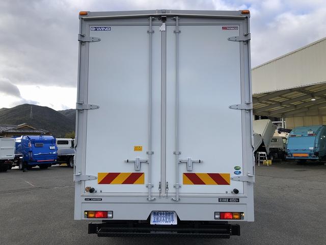 キャンター 　アルミウイング　４．０５ｔ積載　ワイド幅　ロング　全低床　１７５馬力　パブコ製　ラッシング２段　庫内長４．３ｍ　リヤ観音式扉　床板張り（6枚目）