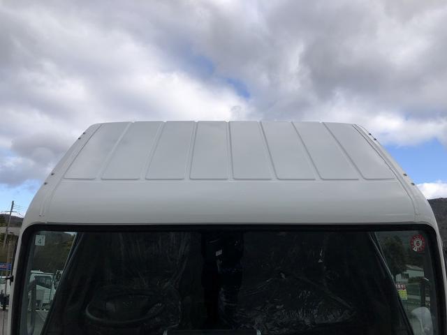 キャンター 　アルミウイング　４．０５ｔ積載　ワイド幅　ロング　全低床　１７５馬力　パブコ製　ラッシング２段　庫内長４．３ｍ　リヤ観音式扉　床板張り（34枚目）