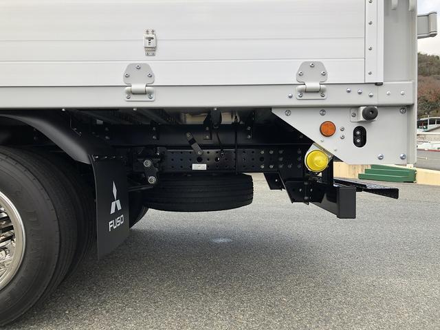 キャンター 　アルミウイング　４．０５ｔ積載　ワイド幅　ロング　全低床　１７５馬力　パブコ製　ラッシング２段　庫内長４．３ｍ　リヤ観音式扉　床板張り（41枚目）