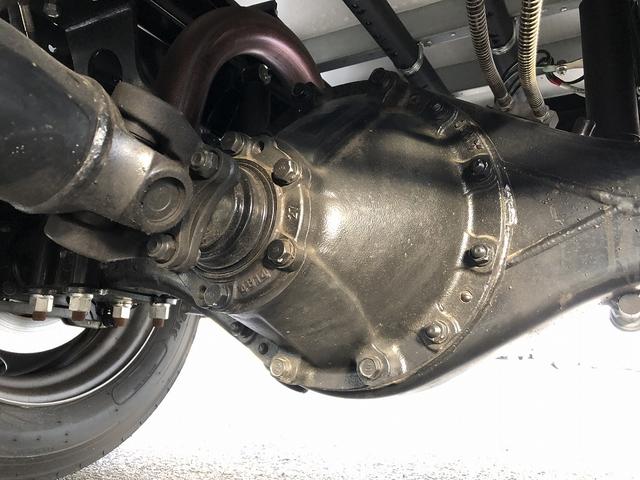 キャンター 　アルミウイング　４．０５ｔ積載　ワイド幅　ロング　全低床　１７５馬力　パブコ製　ラッシング２段　庫内長４．３ｍ　リヤ観音式扉　床板張り（46枚目）