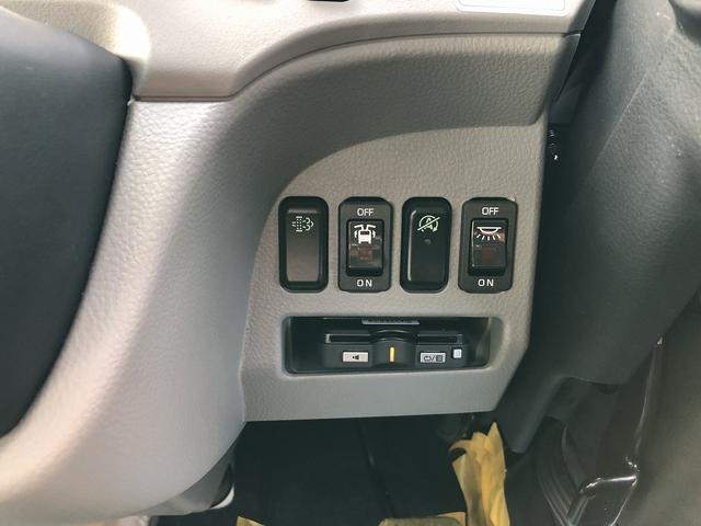 キャンター 　アルミウイング　４．０５ｔ積載　ワイド幅　ロング　全低床　１７５馬力　パブコ製　ラッシング２段　庫内長４．３ｍ　リヤ観音式扉　床板張り（60枚目）