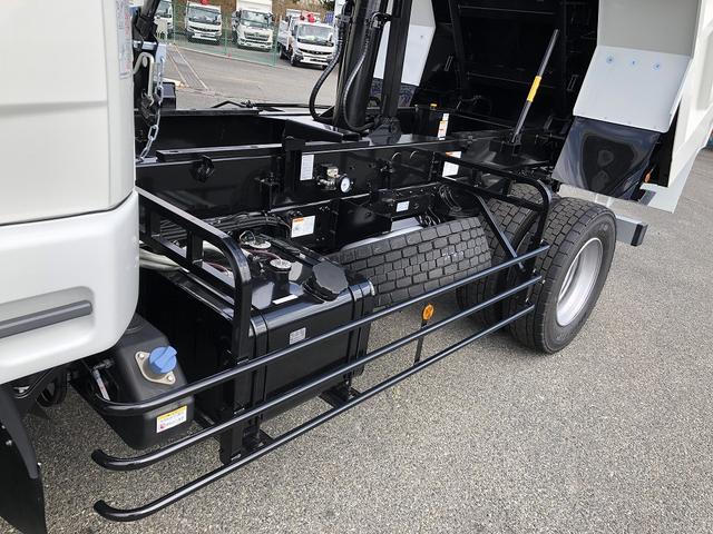 ファイター 　増トン　土砂ダンプ　新明和工業製　７．９トン積載　容積４．０ｍ３　標準幅　ベッド付　３．４ｍボディ　角底　強化一方開　２４０馬力（30枚目）