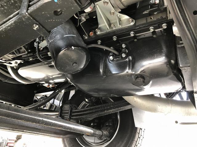 ファイター 　増トン　土砂ダンプ　新明和工業製　７．９トン積載　容積４．０ｍ３　標準幅　ベッド付　３．４ｍボディ　角底　強化一方開　２４０馬力（48枚目）