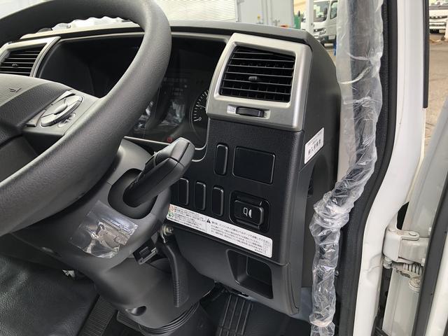 ファイター 　増トン　土砂ダンプ　新明和工業製　７．９トン積載　容積４．０ｍ３　標準幅　ベッド付　３．４ｍボディ　角底　強化一方開　２４０馬力（55枚目）