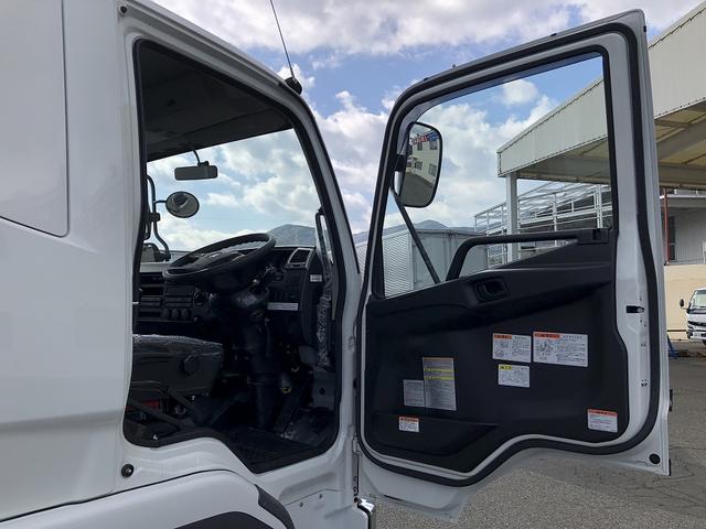 ファイター 　増トン　土砂ダンプ　新明和工業製　７．９トン積載　容積４．０ｍ３　標準幅　ベッド付　３．４ｍボディ　角底　強化一方開　２４０馬力（66枚目）