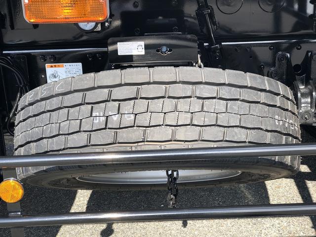 ファイター 　増トン　土砂ダンプ　新明和工業製　７．９トン積載　容積４．０ｍ３　標準幅　ベッド付　３．４ｍボディ　角底　強化一方開　２４０馬力（73枚目）