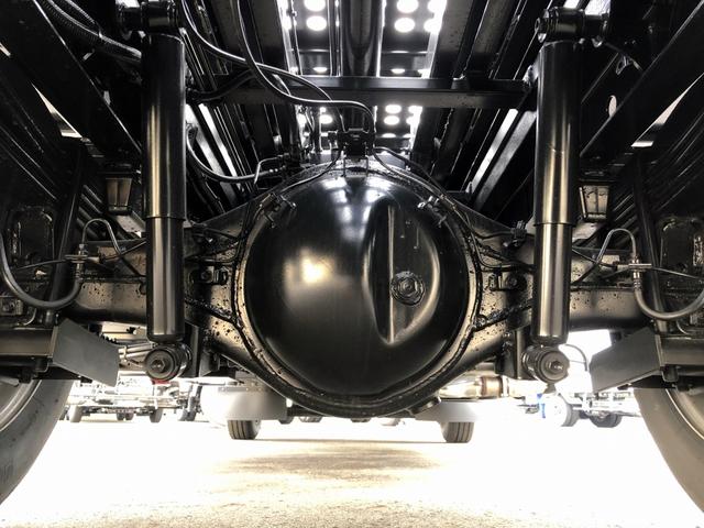 デュトロ 　車両運搬車　ハイグレード　古河ユニック製　２．９ｔ積載　ユニックキャリアＮｅｏ５　ラジコン　ウインチ付　ワイド　ボディ長５．７ｍ　アドブルー不要　１８０馬力（12枚目）