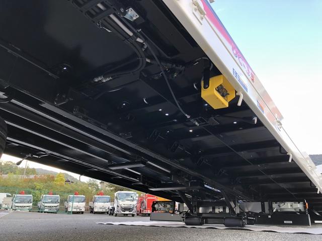 デュトロ 　車両運搬車　ハイグレード　古河ユニック製　２．９ｔ積載　ユニックキャリアＮｅｏ５　ラジコン　ウインチ付　ワイド　ボディ長５．７ｍ　アドブルー不要　１８０馬力（42枚目）