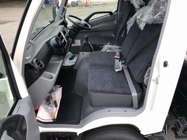 デュトロ 　車両運搬車　ハイグレード　古河ユニック製　２．９ｔ積載　ユニックキャリアＮｅｏ５　ラジコン　ウインチ付　ワイド　ボディ長５．７ｍ　アドブルー不要　１８０馬力（56枚目）