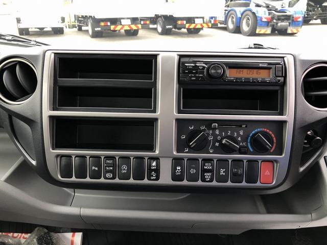 デュトロ 　車両運搬車　ハイグレード　古河ユニック製　２．９ｔ積載　ユニックキャリアＮｅｏ５　ラジコン　ウインチ付　ワイド　ボディ長５．７ｍ　アドブルー不要　１８０馬力（60枚目）