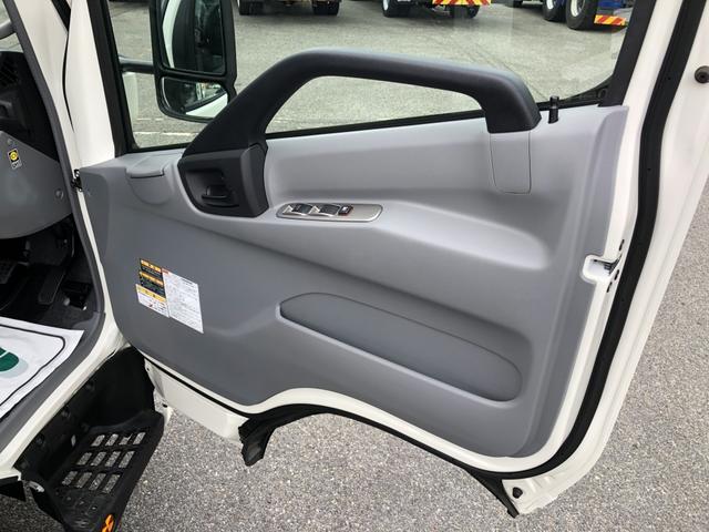 デュトロ 　車両運搬車　ハイグレード　古河ユニック製　２．９ｔ積載　ユニックキャリアＮｅｏ５　ラジコン　ウインチ付　ワイド　ボディ長５．７ｍ　アドブルー不要　１８０馬力（70枚目）