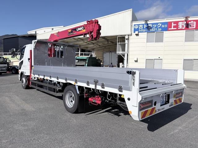 ファイター 　増トン　６段セルフクレーン　重機運搬車　古河ユニック　警報仕様　５．８トン積載　５．５ｍボディ　標準幅　ベッド付　　サニックス製造りボディ　あゆみ板付（5枚目）