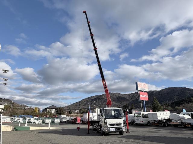 ファイター 　増トン　６段セルフクレーン　重機運搬車　古河ユニック　警報仕様　５．８トン積載　５．５ｍボディ　標準幅　ベッド付　　サニックス製造りボディ　あゆみ板付（24枚目）