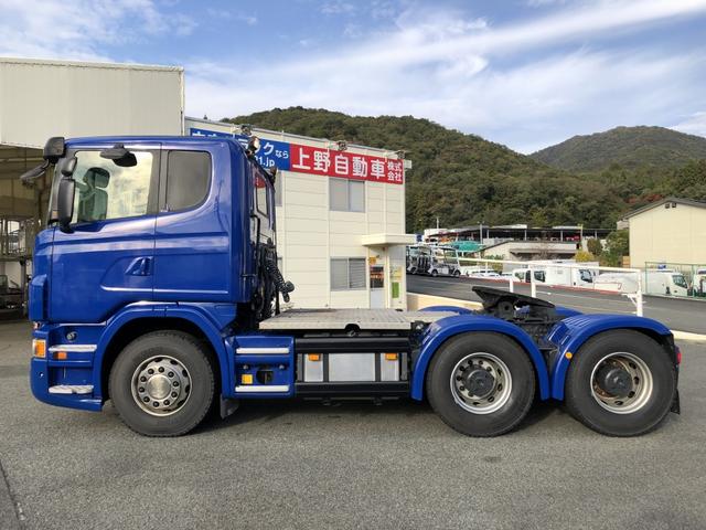 スウェーデンその他 　スカニア　Ｇ４９０　ダブルトラクタ　４９０馬力　ＮＲ付　３軸２デフ　ベッド付　リヤエアサス　ＪＯＳＴ製カプラ　第５輪荷重２５ｔ　１２速ＡＴ（6枚目）