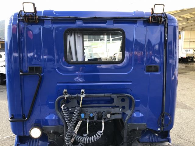 スウェーデンその他 　スカニア　Ｇ４９０　ダブルトラクタ　４９０馬力　ＮＲ付　３軸２デフ　ベッド付　リヤエアサス　ＪＯＳＴ製カプラ　第５輪荷重２５ｔ　１２速ＡＴ（20枚目）