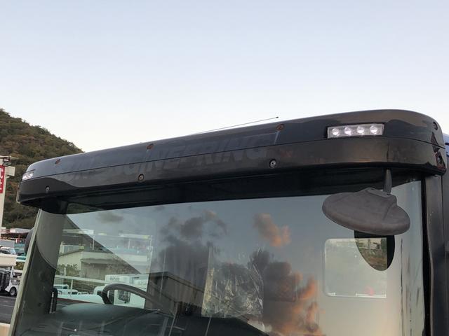 スウェーデンその他 　スカニア　Ｇ４９０　ダブルトラクタ　４９０馬力　ＮＲ付　３軸２デフ　ベッド付　リヤエアサス　ＪＯＳＴ製カプラ　第５輪荷重２５ｔ　１２速ＡＴ（33枚目）