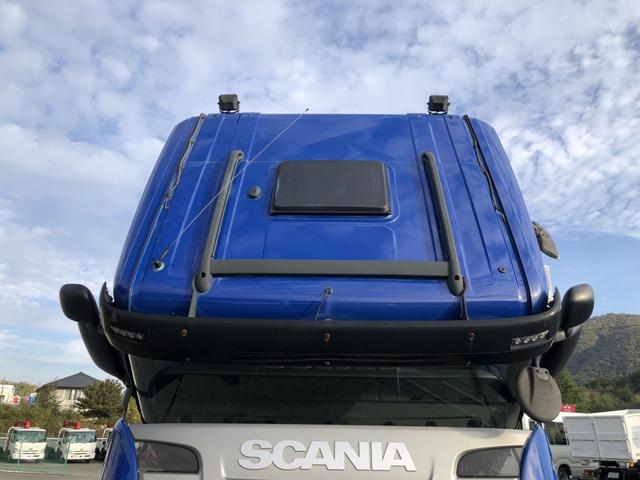 スウェーデンその他 　スカニア　Ｇ４９０　ダブルトラクタ　４９０馬力　ＮＲ付　３軸２デフ　ベッド付　リヤエアサス　ＪＯＳＴ製カプラ　第５輪荷重２５ｔ　１２速ＡＴ（36枚目）