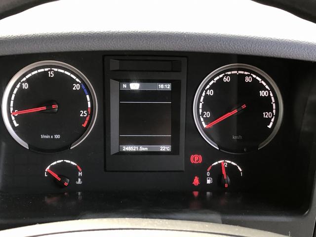 スウェーデンその他 　スカニア　Ｇ４９０　ダブルトラクタ　４９０馬力　ＮＲ付　３軸２デフ　ベッド付　リヤエアサス　ＪＯＳＴ製カプラ　第５輪荷重２５ｔ　１２速ＡＴ（76枚目）