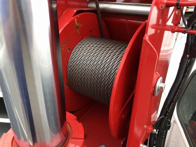 キャンター 　カスタム仕様　４段クレーン付　３．８トン積載　古河ユニック製　警報仕様　超ワイド角足アウトリガ　ワイド　ロング　全低床　木製あおり３方開　１７５馬力（17枚目）