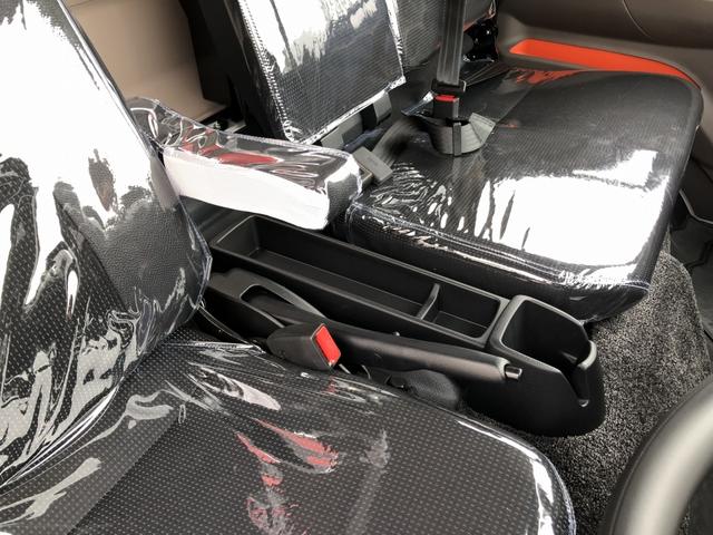 キャンター 　カスタム仕様　４段クレーン付　３．８トン積載　古河ユニック製　警報仕様　超ワイド角足アウトリガ　ワイド　ロング　全低床　木製あおり３方開　１７５馬力（66枚目）