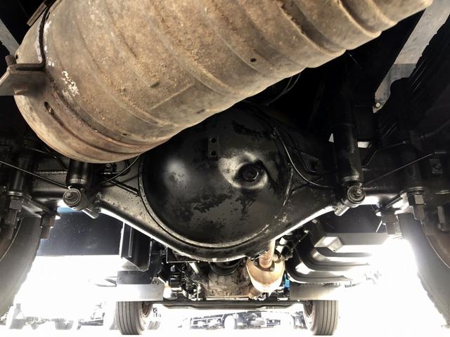 キャンター 　プレス式パッカー　５．９ｍ３　極東開発工業製　プレスパック　連続積込　汚水タンク付　リヤシャッター式扉　３０５０ｋｇ積載　ワイド幅　１１尺ミドル（9枚目）