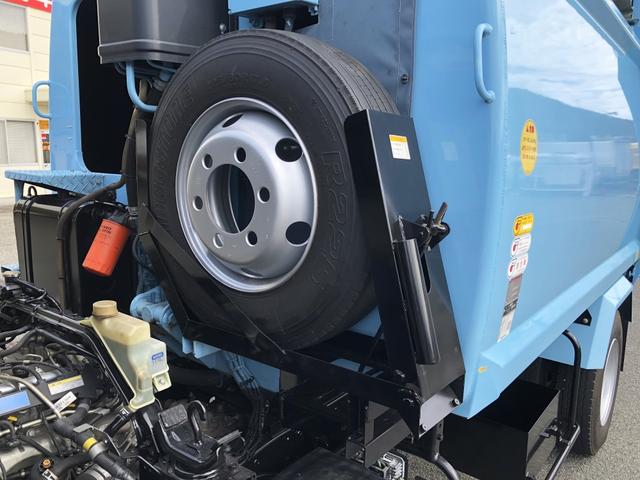 キャンター 　プレス式パッカー　５．９ｍ３　極東開発工業製　プレスパック　連続積込　汚水タンク付　リヤシャッター式扉　３０５０ｋｇ積載　ワイド幅　１１尺ミドル（66枚目）