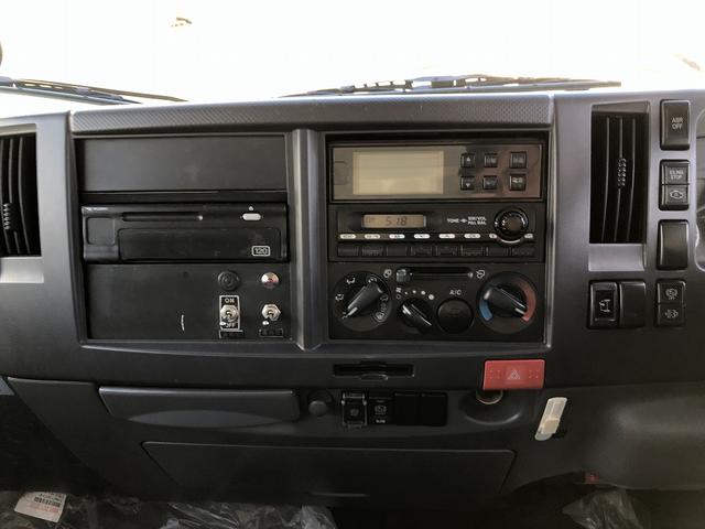 エルフトラック 　中温冷凍車　－５℃設定　東プレ製　スタンバイ機能付　左右スライドドア　リヤ３枚観音式扉　標準幅　ロング　２トン積載　４．４ｍボディ　アドブルー不要　６速ＭＴ（54枚目）