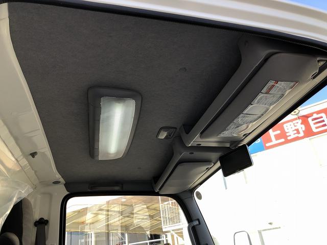 エルフトラック 　中温冷凍車　－５℃設定　東プレ製　スタンバイ機能付　左右スライドドア　リヤ３枚観音式扉　標準幅　ロング　２トン積載　４．４ｍボディ　アドブルー不要　６速ＭＴ（57枚目）