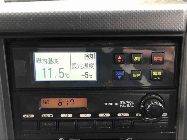 エルフトラック 　中温冷凍車　－５℃設定　東プレ製　スタンバイ機能付　左右スライドドア　リヤ３枚観音式扉　標準幅　ロング　２トン積載　４．４ｍボディ　アドブルー不要　６速ＭＴ（60枚目）