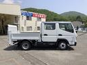 　平ボディ　Ｗキャブ　垂直パワーゲート付　ＡＴ車　６人乗り　リヤエアコン付　４ナンバー　標準幅　１０尺　全低床　２トン積載　木製あおり２方開（29枚目）