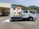 　平ボディ　Ｗキャブ　垂直パワーゲート付　ＡＴ車　６人乗り　リヤエアコン付　４ナンバー　標準幅　１０尺　全低床　２トン積載　木製あおり２方開（30枚目）