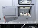 　移動電源車　明電舎イソノボデー製　三相３線　低電圧　２００ｋＶＡ　５５０Ａ　コマツ製ディーゼル発電機　ワイド　ロング　アドブルー不要（21枚目）