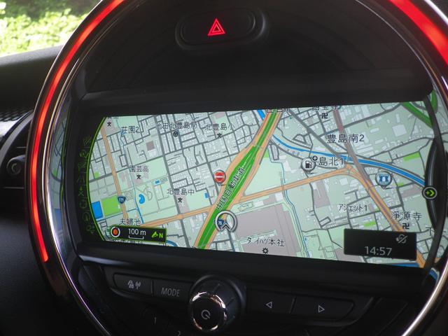 ＭＩＮＩ クーパーＳ　ビルシュタイン車高調／デイライト／純正ブラック１７インチアルミ／ＨＤＤナビ／ミラーＥＴＣ／ブルートゥース／ＵＳＢ／ＡＵＸ／ディスプレイリングライト／オートライト／コンフォートアクセス（13枚目）