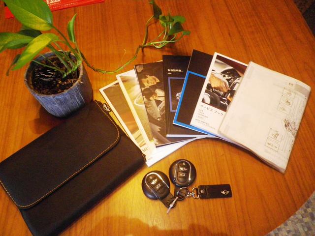 ＭＩＮＩ クーパーＳ　ビルシュタイン車高調／デイライト／純正ブラック１７インチアルミ／ＨＤＤナビ／ミラーＥＴＣ／ブルートゥース／ＵＳＢ／ＡＵＸ／ディスプレイリングライト／オートライト／コンフォートアクセス（27枚目）